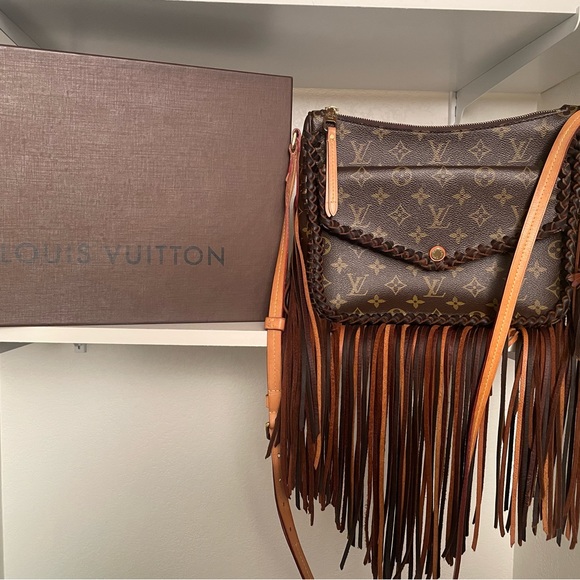 RARE Authentic Louis Vuitton Mabillon Crossbody Shoulder Bag with Fringe & Beads - Picture 13 of 16